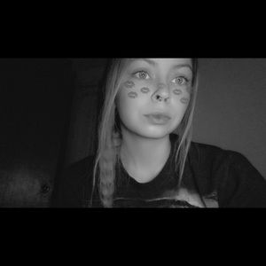 Meet your Posher, Leah